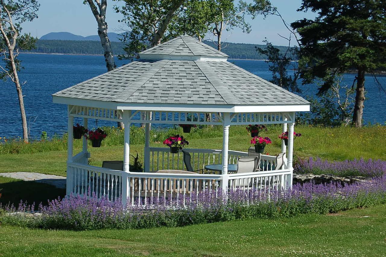 Wave Walker Bed And Breakfast Surry Экстерьер фото